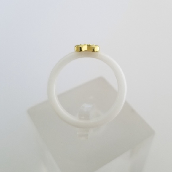 White Ceramic Heart Pave Solitaire - Picture 5 of 8